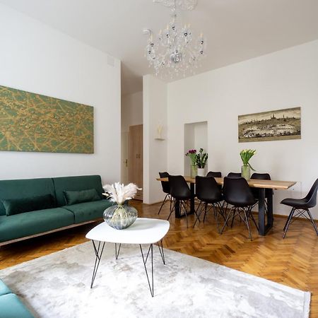 Central Apartment In Viennese Old Building Viena Exterior foto